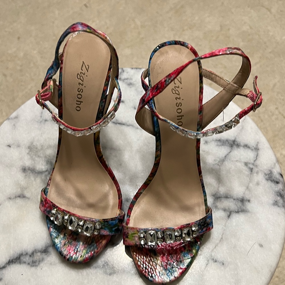 Zigisoho  5 inch dressy heels!   Rhinestones Sparkle Galore!   💃💃💃